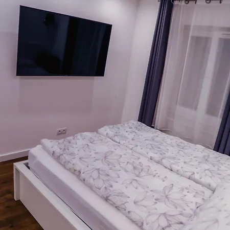 White Apartment In Center Of Катовіце Екстер'єр фото