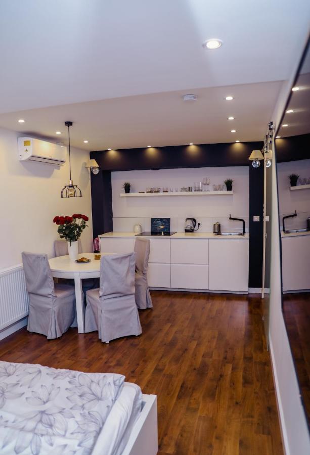 Appartamento White In Center Of *